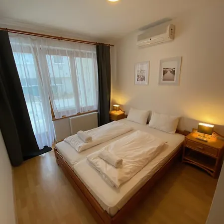 Lejlighed Napsugar Apartman By Bltn